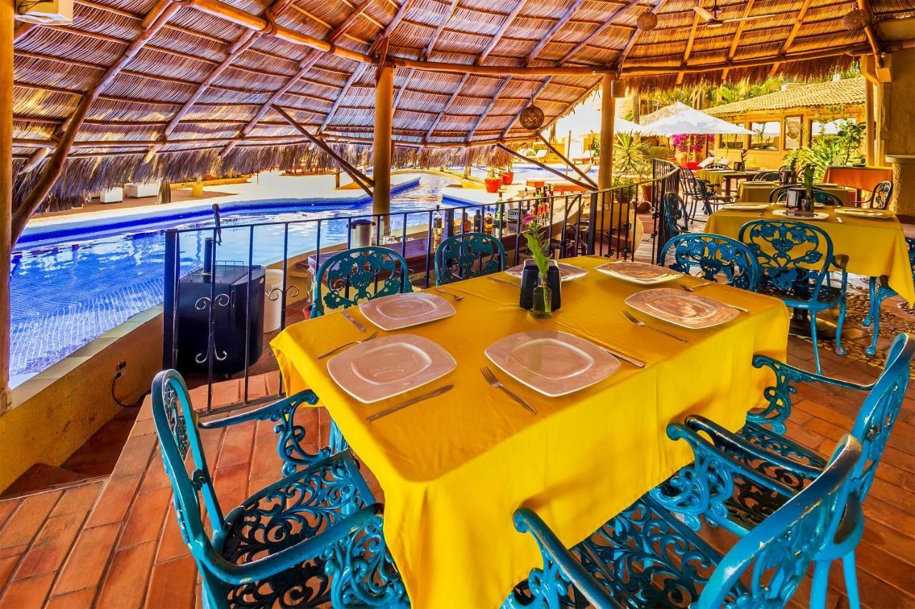 Hotel Plaza Tucanes Manzanillo Exterior photo