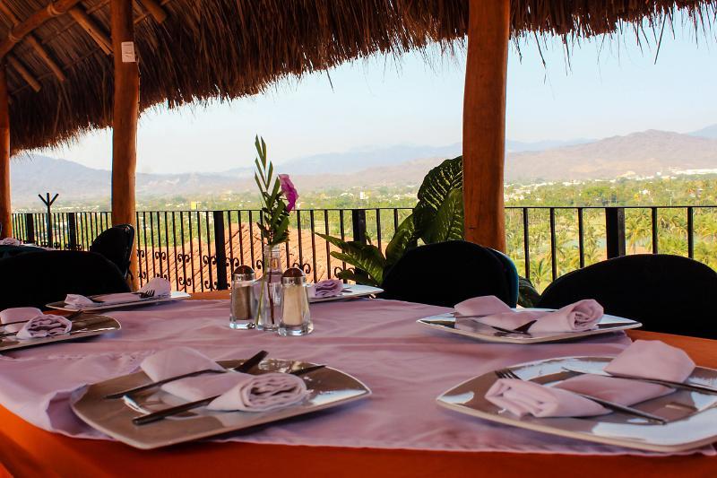 Hotel Plaza Tucanes Manzanillo Exterior photo