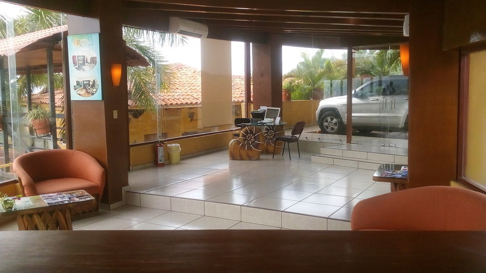 Hotel Plaza Tucanes Manzanillo Exterior photo