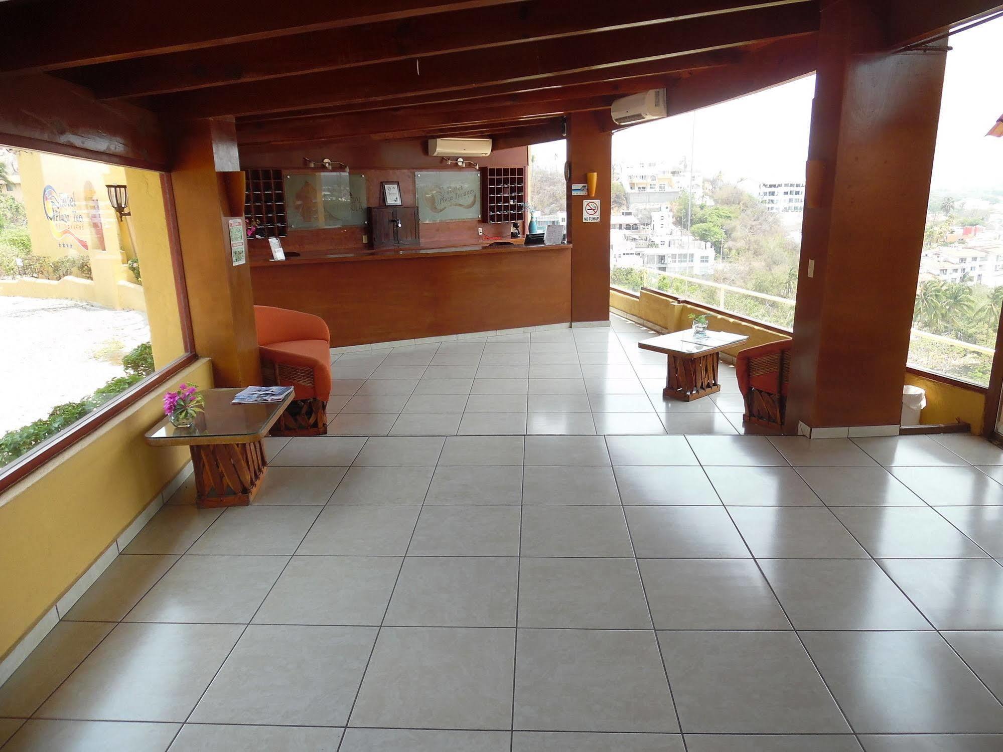 Hotel Plaza Tucanes Manzanillo Exterior photo