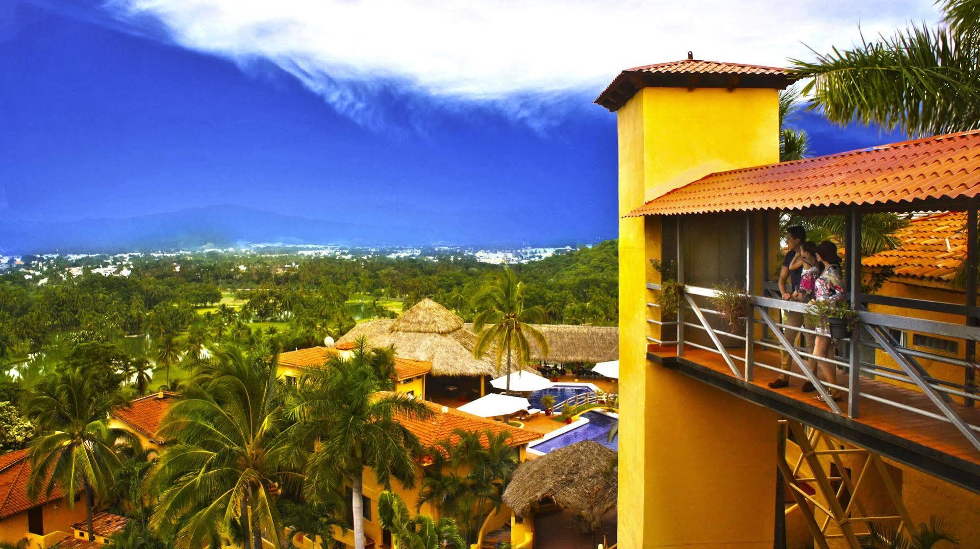 Hotel Plaza Tucanes Manzanillo Exterior photo