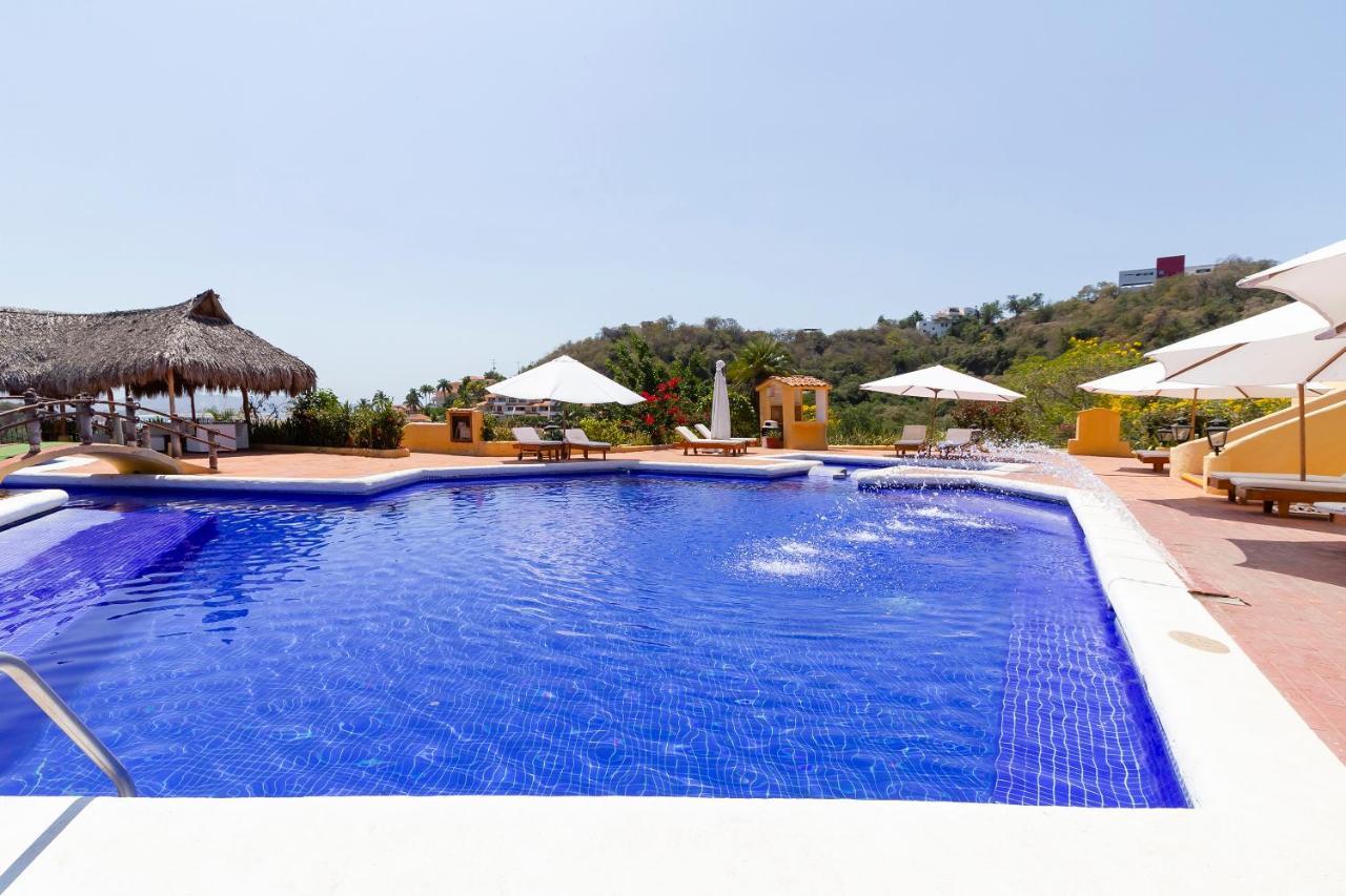 Hotel Plaza Tucanes Manzanillo Exterior photo